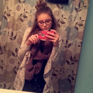 Meet your Posher, Kaitlin